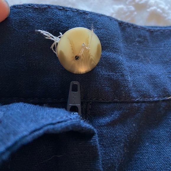 ASOS Petite pleat front linen shorts in navy - NWOT - Picture 6 of 7